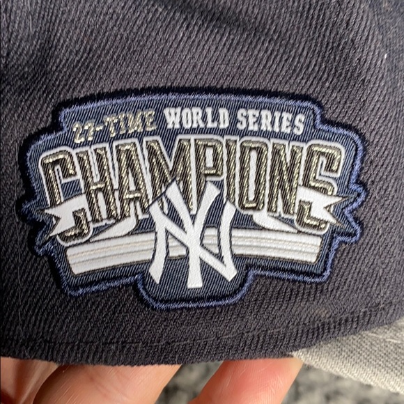 NWT New York Yankees Victory Side Fitted Neyya - Picture 2 of 5